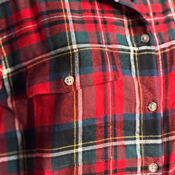 Old Navy women's red and green plaid flannel button-down shirt new small - Picture 5 of 9